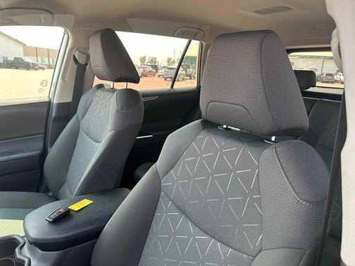 Silver Sky Metallic 2025 Toyota RAV4 Hybrid XLE