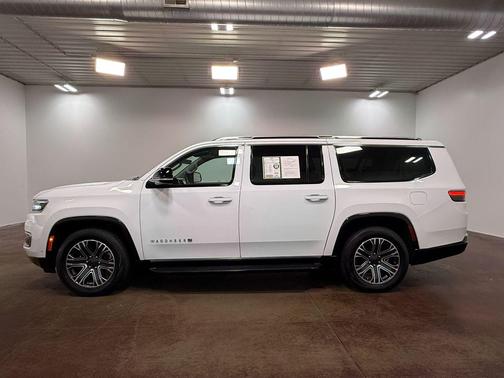 Bright White Clearcoat 2024 Jeep Wagoneer L Series II 4x4