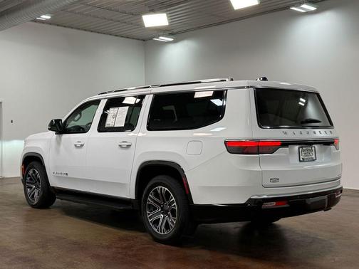 Bright White Clearcoat 2024 Jeep Wagoneer L Series II 4x4
