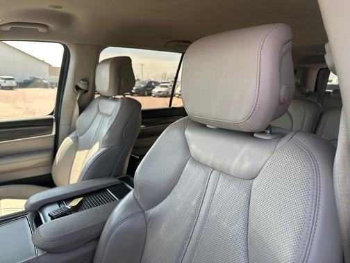 Bright White Clearcoat 2024 Jeep Wagoneer L Series II 4x4
