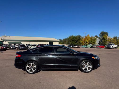 White Platinum Metallic Tri-Coat 2015 Ford Fusion SE