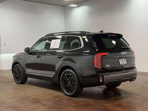 Ebony Black 2023 Kia Telluride EX X-Line