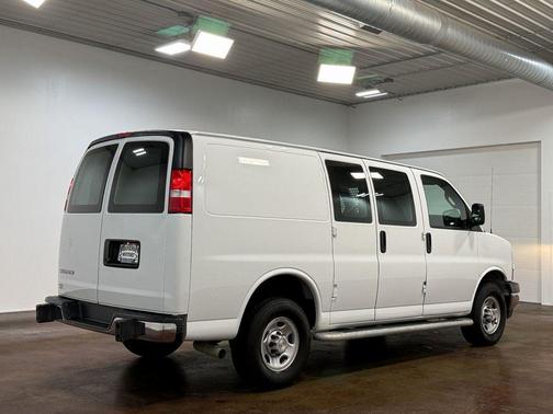 2024 Chevrolet Express 2500 RWD 2500 Regular Wheelbase WT
