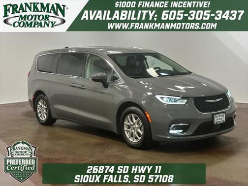 2023 Chrysler Pacifica Touring L