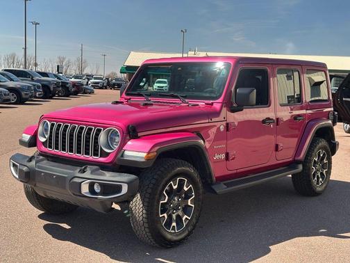 Limited Edition Tuscadero Pearlcoat 2024 Jeep Wrangler 4-Door Sahara