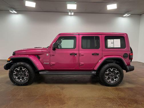 Limited Edition Tuscadero Pearlcoat 2024 Jeep Wrangler 4-Door Sahara