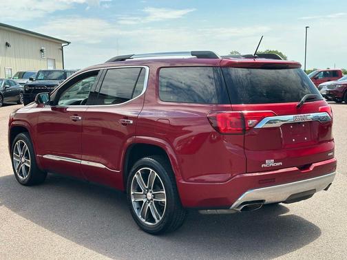 Red Quartz Tintcoat 2019 GMC Acadia Denali