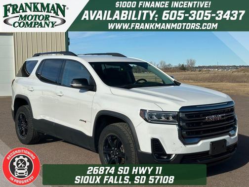 2023 GMC Acadia AWD AT4