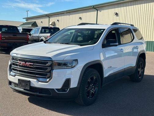 2023 GMC Acadia AWD AT4
