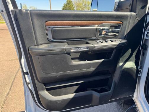 Bright White Clearcoat 2014 RAM 2500 Laramie