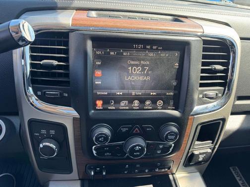 Bright White Clearcoat 2014 RAM 2500 Laramie