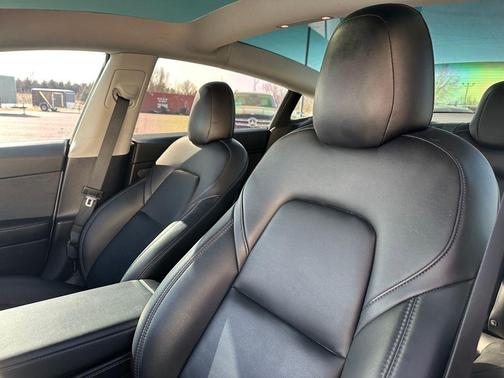 2023 Tesla Model 3 Performance