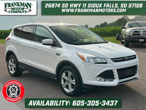 White Platinum 2014 Ford Escape SE