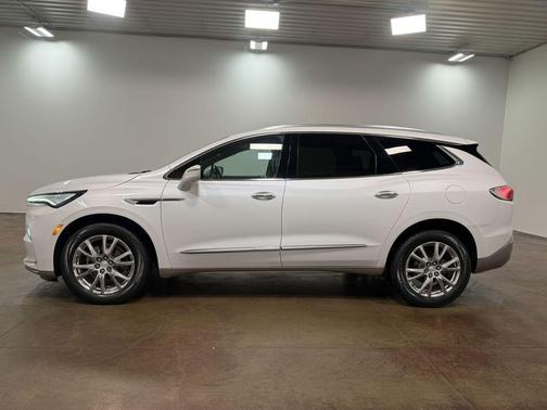 White Frost Tricoat 2022 Buick Enclave AWD Premium