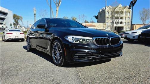 2019 BMW 540 i