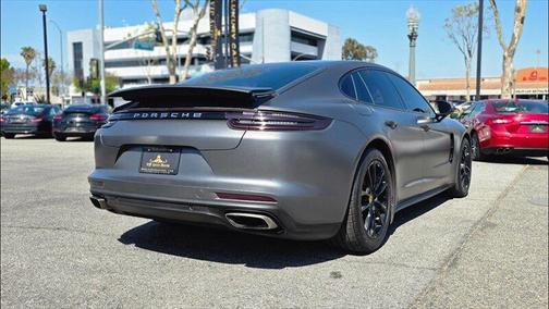 2018 Porsche Panamera Base