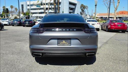 2018 Porsche Panamera Base
