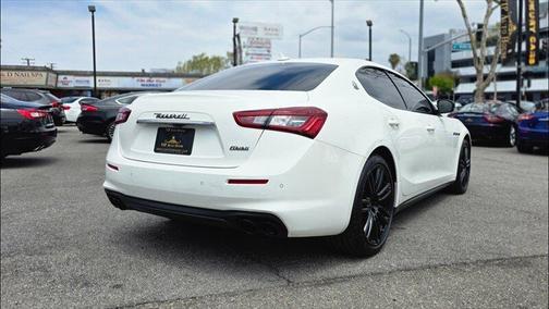 2019 Maserati Ghibli Base