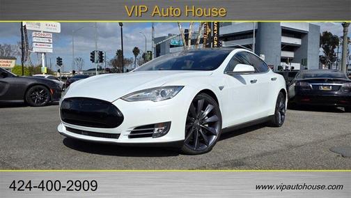 2015 Tesla Model S 85D