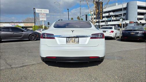 2015 Tesla Model S 85D