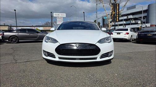 2015 Tesla Model S 85D