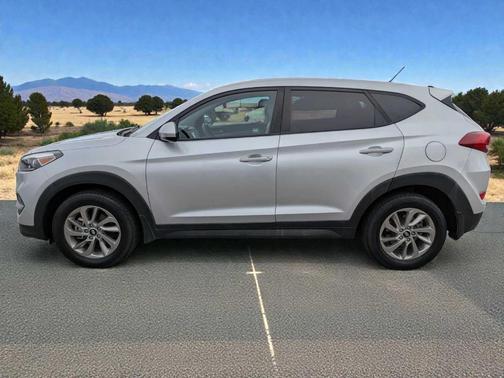Molten Silver 2018 Hyundai TUCSON SE