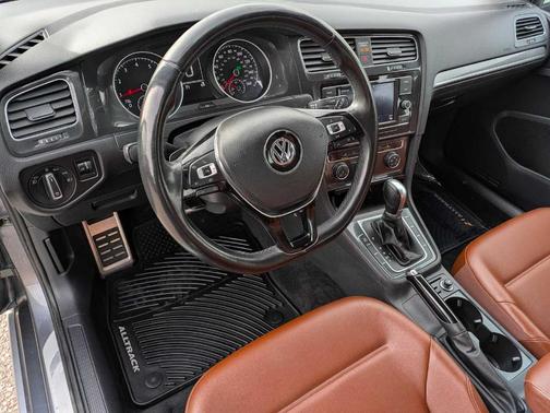 2019 Volkswagen Golf Alltrack TSI S