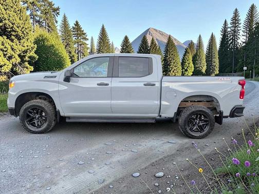 Slate Gray Metallic 2024 Chevrolet Silverado 1500 Custom Trail Boss