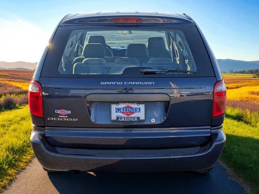 2005 Dodge Grand Caravan SE