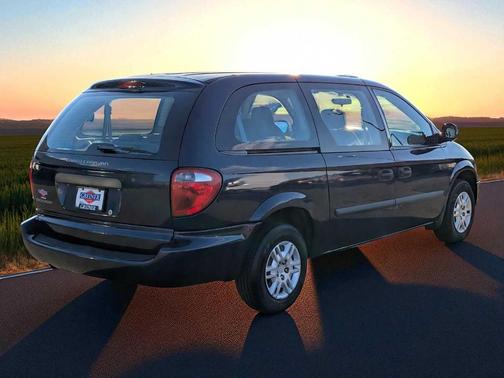 2005 Dodge Grand Caravan SE