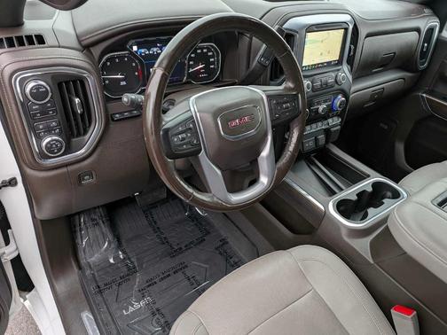 Summit White 2022 GMC Sierra 1500 Limited SLT