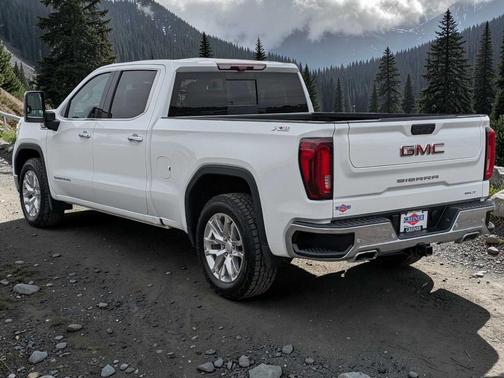 Summit White 2022 GMC Sierra 1500 Limited SLT