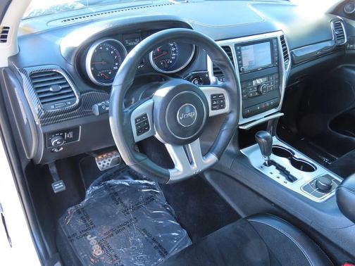 2013 Jeep Grand Cherokee SRT8