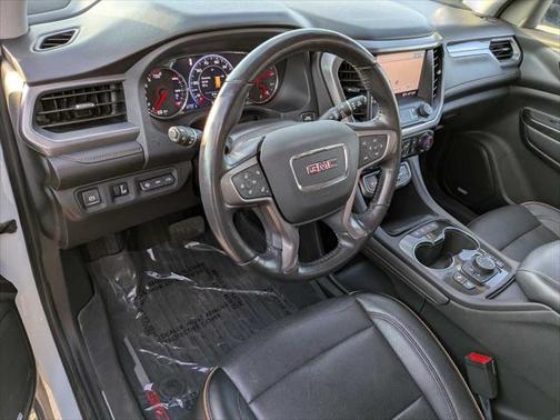 2022 GMC Acadia AT4