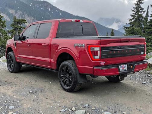 Rapid Red Metallic Tinted Clearcoat 2022 Ford F-150 Platinum