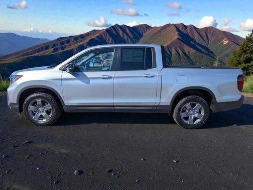 2025 Honda Ridgeline TrailSport