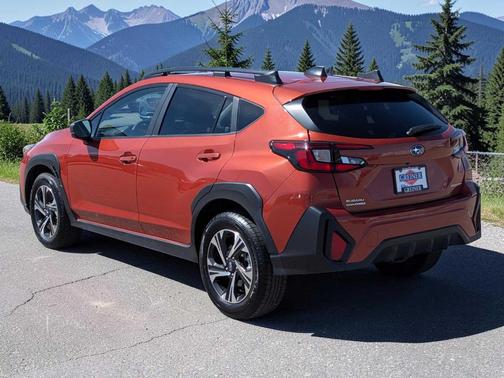 Sun Blaze Pearl 2024 Subaru Crosstrek Premium