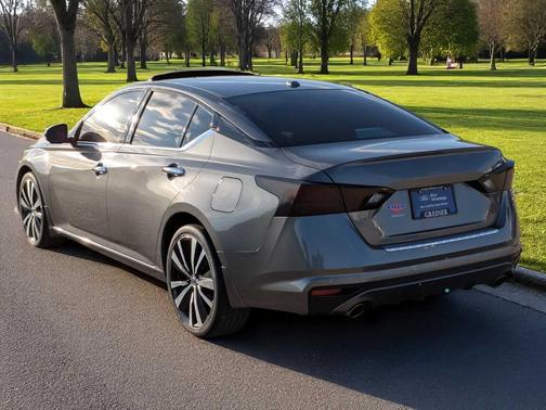 2021 Nissan Altima 2.5 Platinum