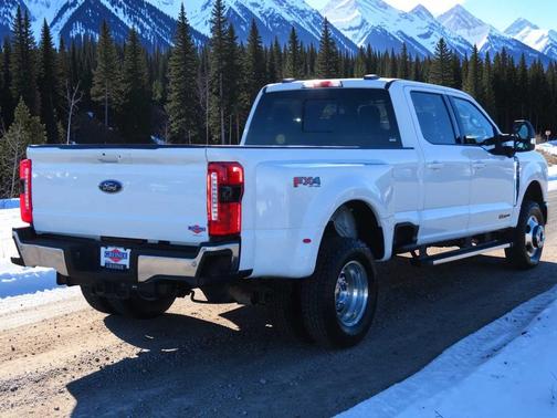 2024 Ford F-350 Lariat Super Duty