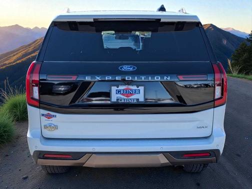 Star White 2025 Ford Expedition Max King Ranch
