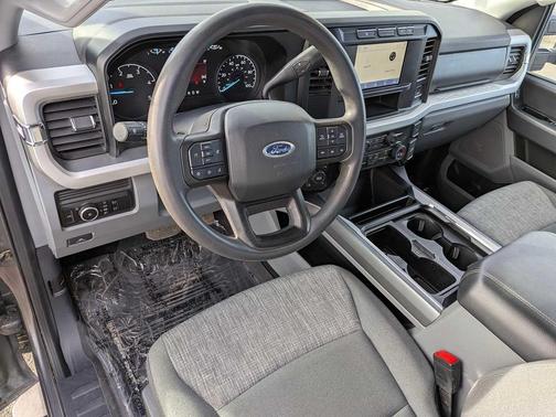 2023 Ford F-350 XLT
