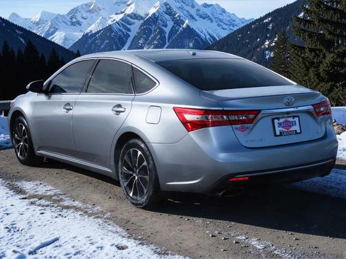 2016 Toyota Avalon XLE