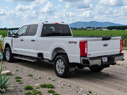 2024 Ford F-350 XLT
