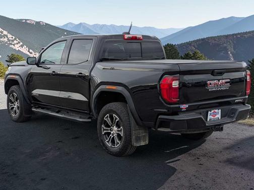 2024 GMC Canyon AT4