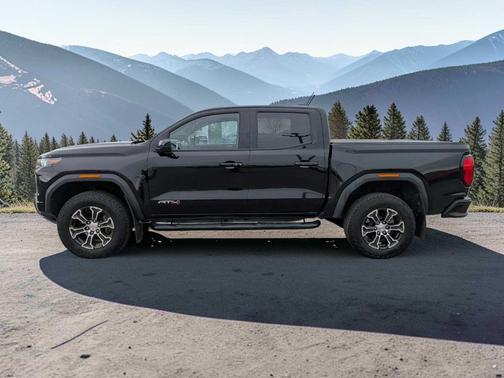 2024 GMC Canyon AT4