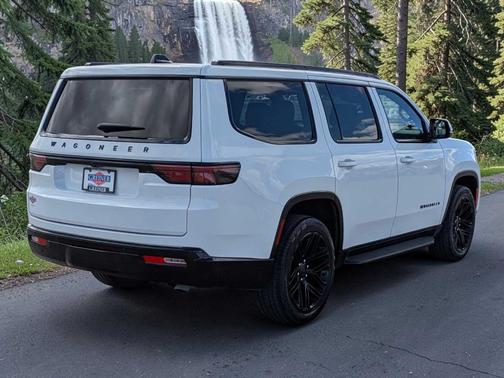 Bright White Clearcoat 2025 Jeep Wagoneer Series II