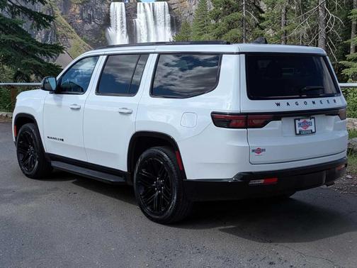 Bright White Clearcoat 2025 Jeep Wagoneer Series II