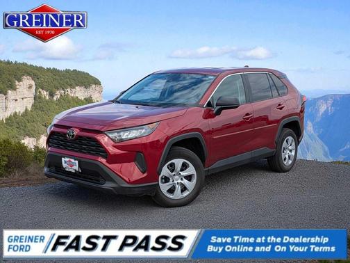 2022 Toyota RAV4 LE