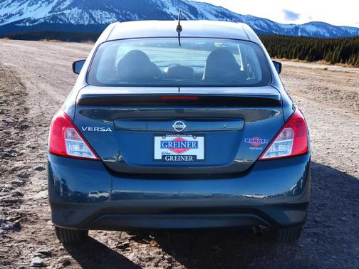 2017 Nissan Versa 1.6 S+