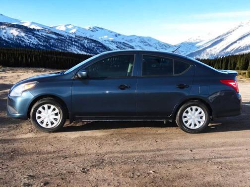 2017 Nissan Versa 1.6 S+